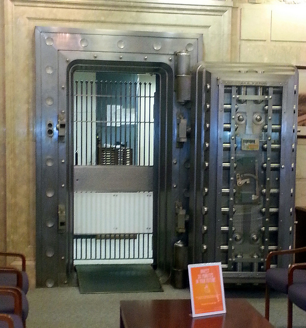 bank_vault corporate cash