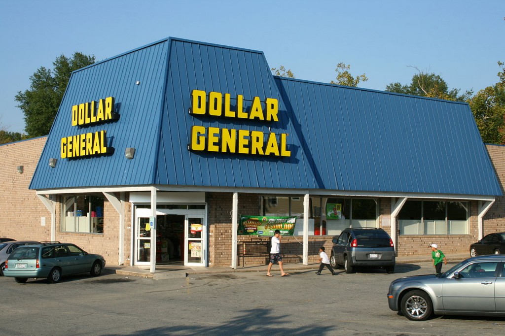 1280px-2008-10-07_Dollar_General_in_Durham Dollar General