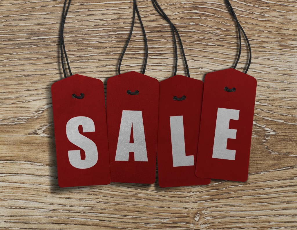 Sale labels