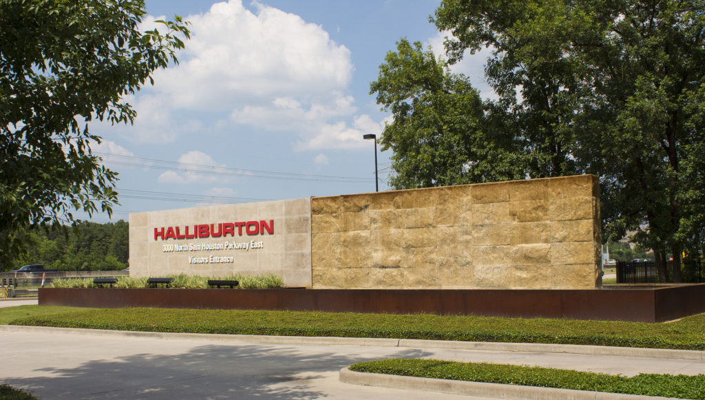 Halliburton_North_Belt_Sign_04_-_West_Side_(Red_Sign_Removed)