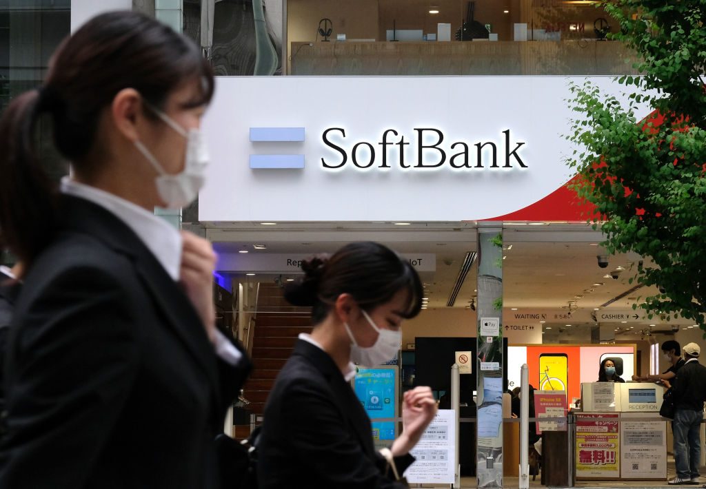 JAPAN-EARNINGS-SOFTBANK