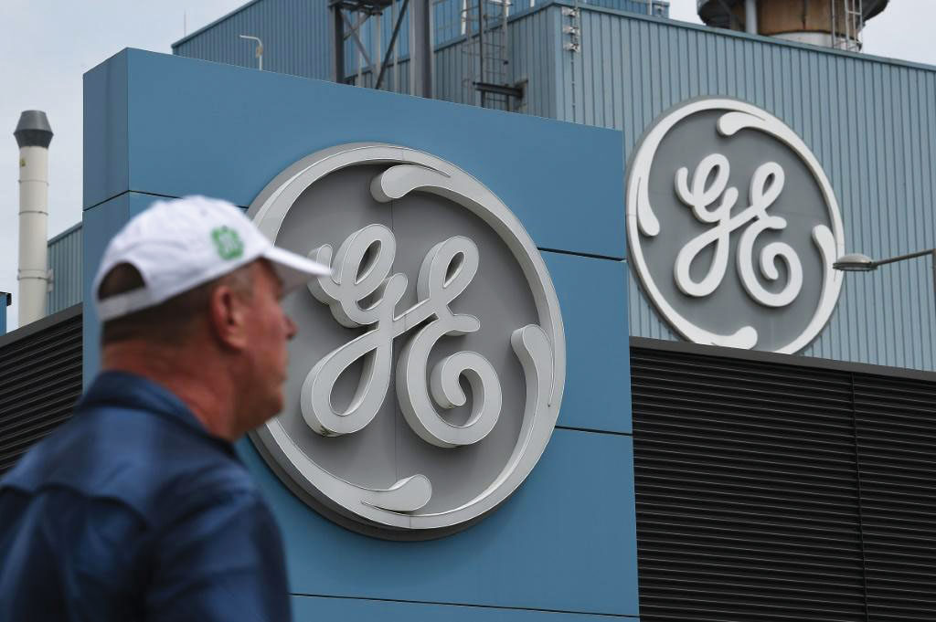 GE Worker